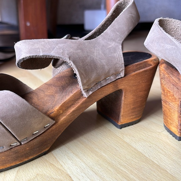 LOTTA Peep Toe Clogs Taupe Oiled Nubuck Leather on Brown Base, size 37, EUC - Picture 9 of 9